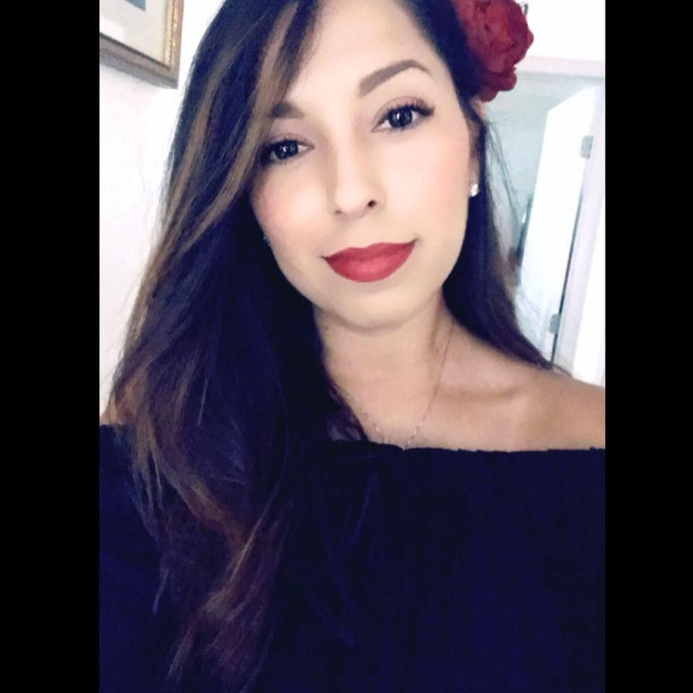 Meet your Posher, Adilene